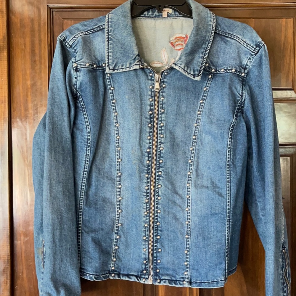Reba embroidered denim jacket, size L.